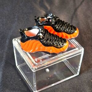 Mini Sneakers